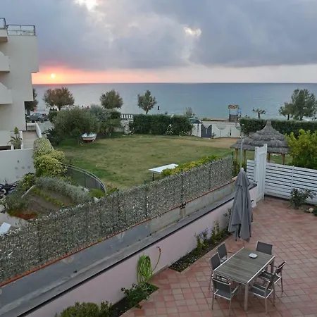 Dom wakacyjny Terrazza Lungomare Seahouse *
